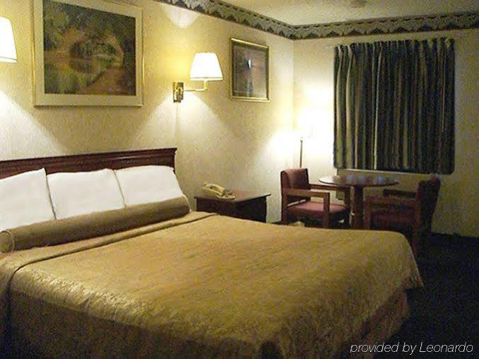 Red Carpet Inn Уильямстаун Номер фото